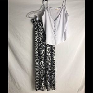 Signature‎ Studio black and white maxi skirt